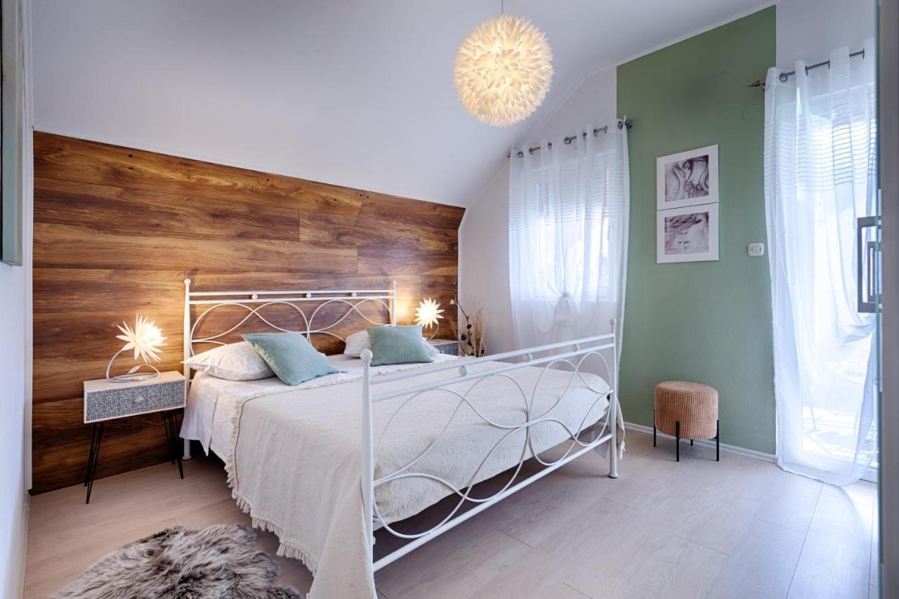 Apartments Dubra Komiža Zewnętrze zdjęcie