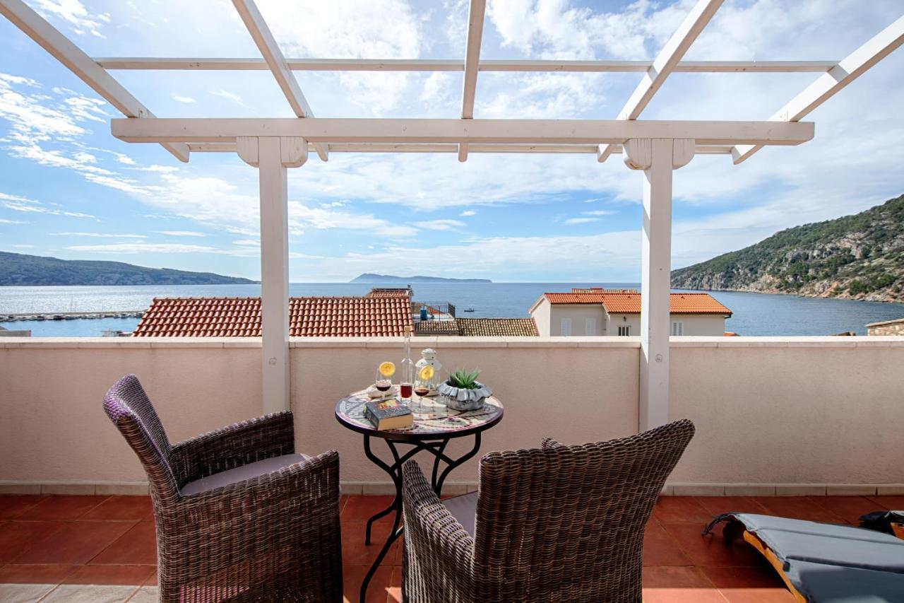 Apartments Dubra Komiža Zewnętrze zdjęcie